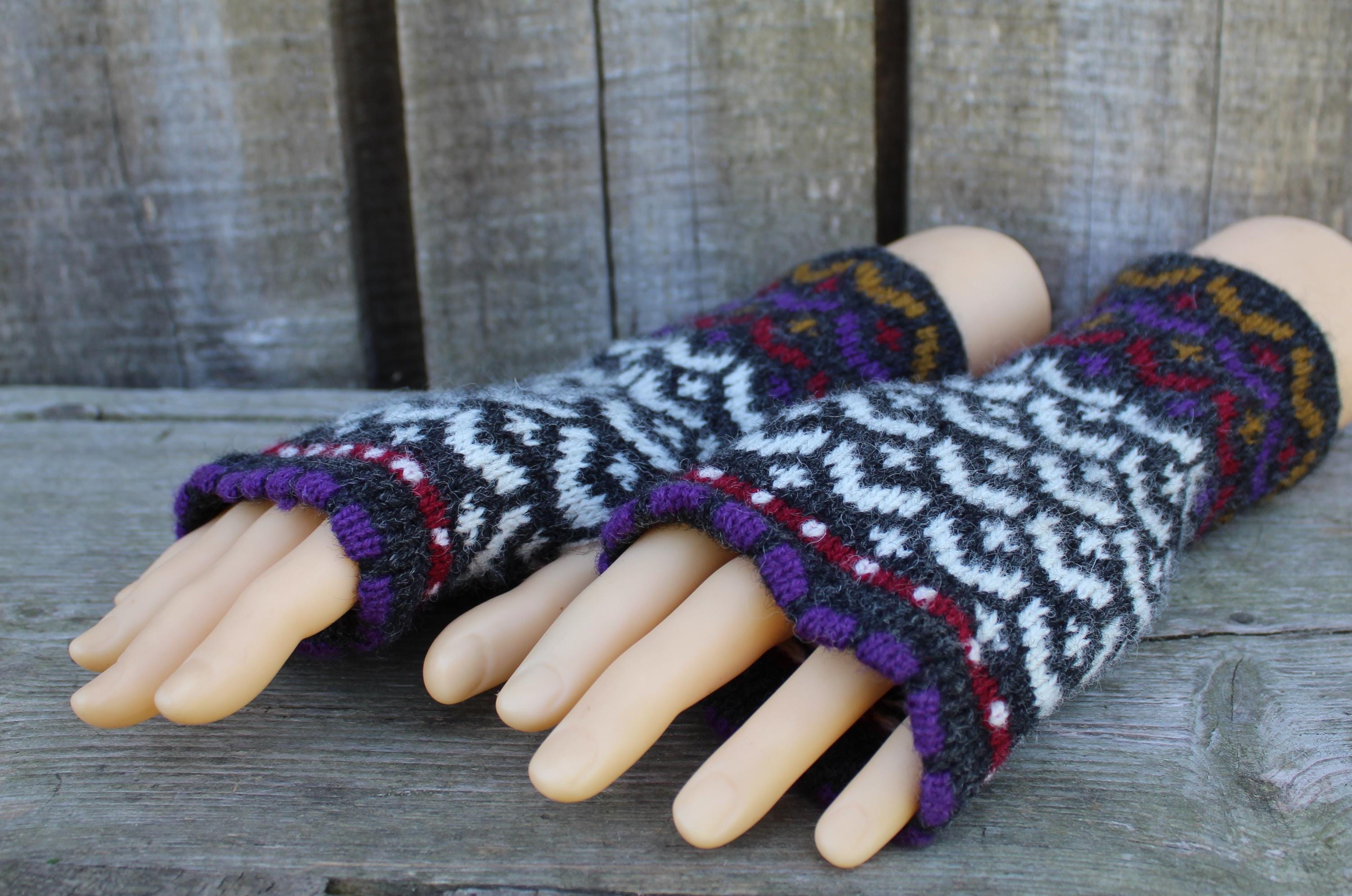 Knitted Wool Fingerless Gloves: Latvian Hand Warmers, Gray & White