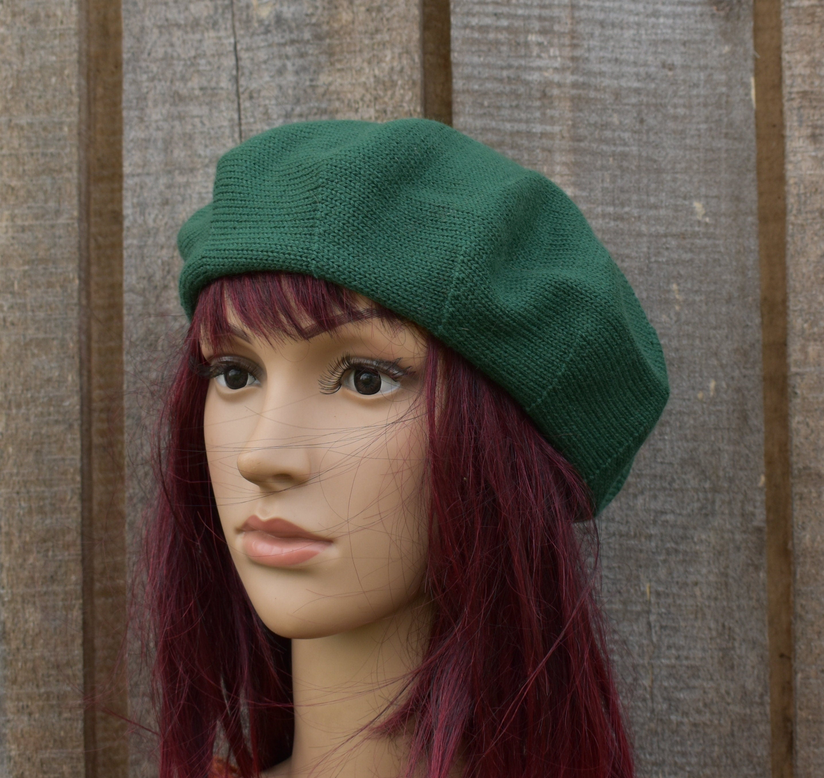 Green Knitted Beret: Unisex Wool Slouch Hat