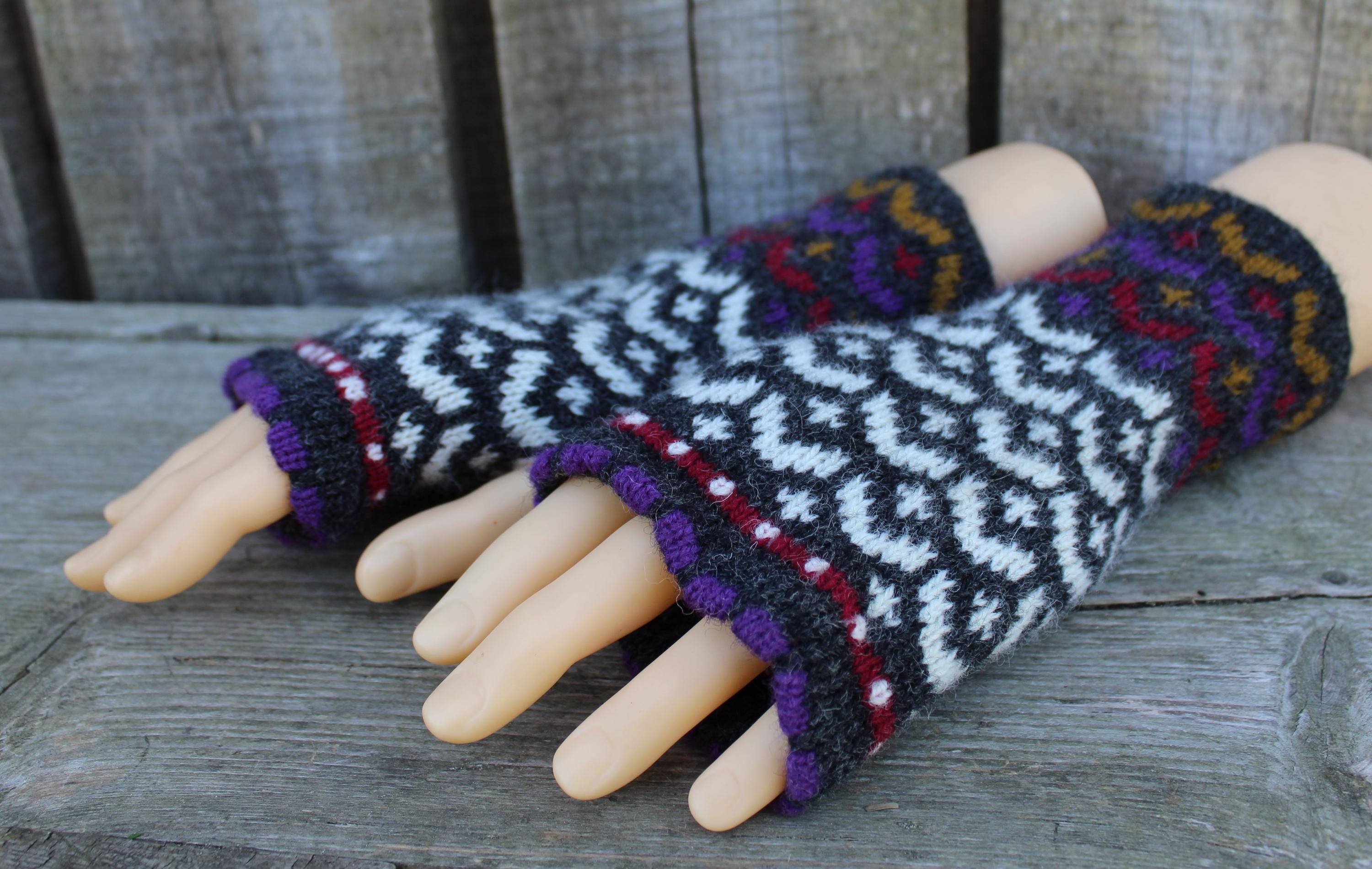 Knitted Wool Fingerless Gloves: Latvian Hand Warmers, Gray & White