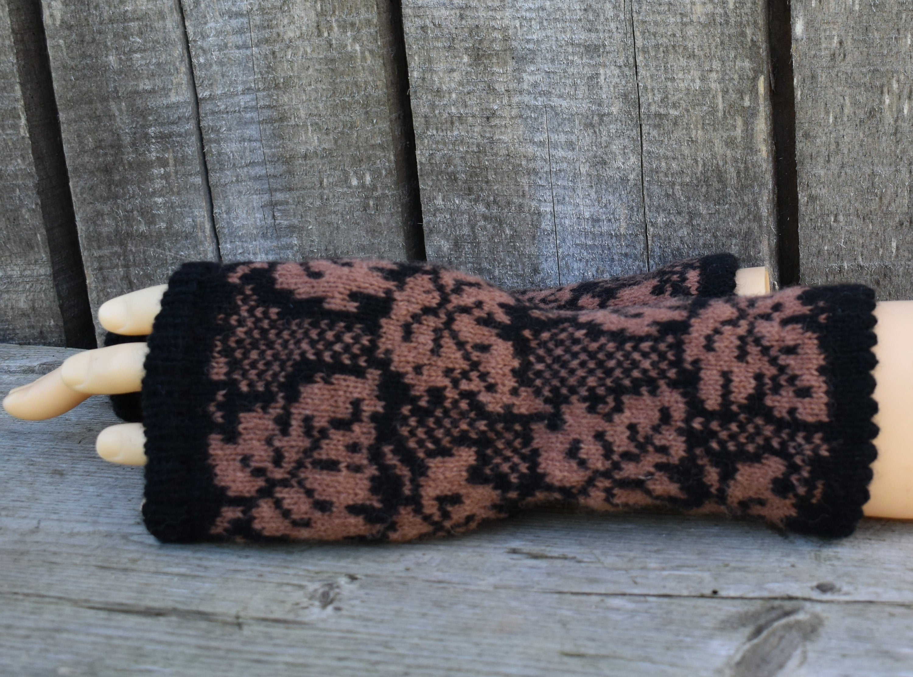 knitted women Latvian arm warmers, handmade wool fingerless gloves, size M/L half mittens