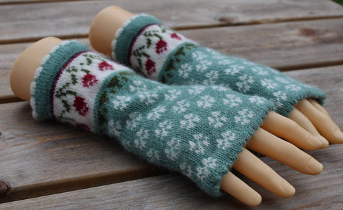 arm warmers, knitted Latvian fingerless gloves, handmade wool green half mittens