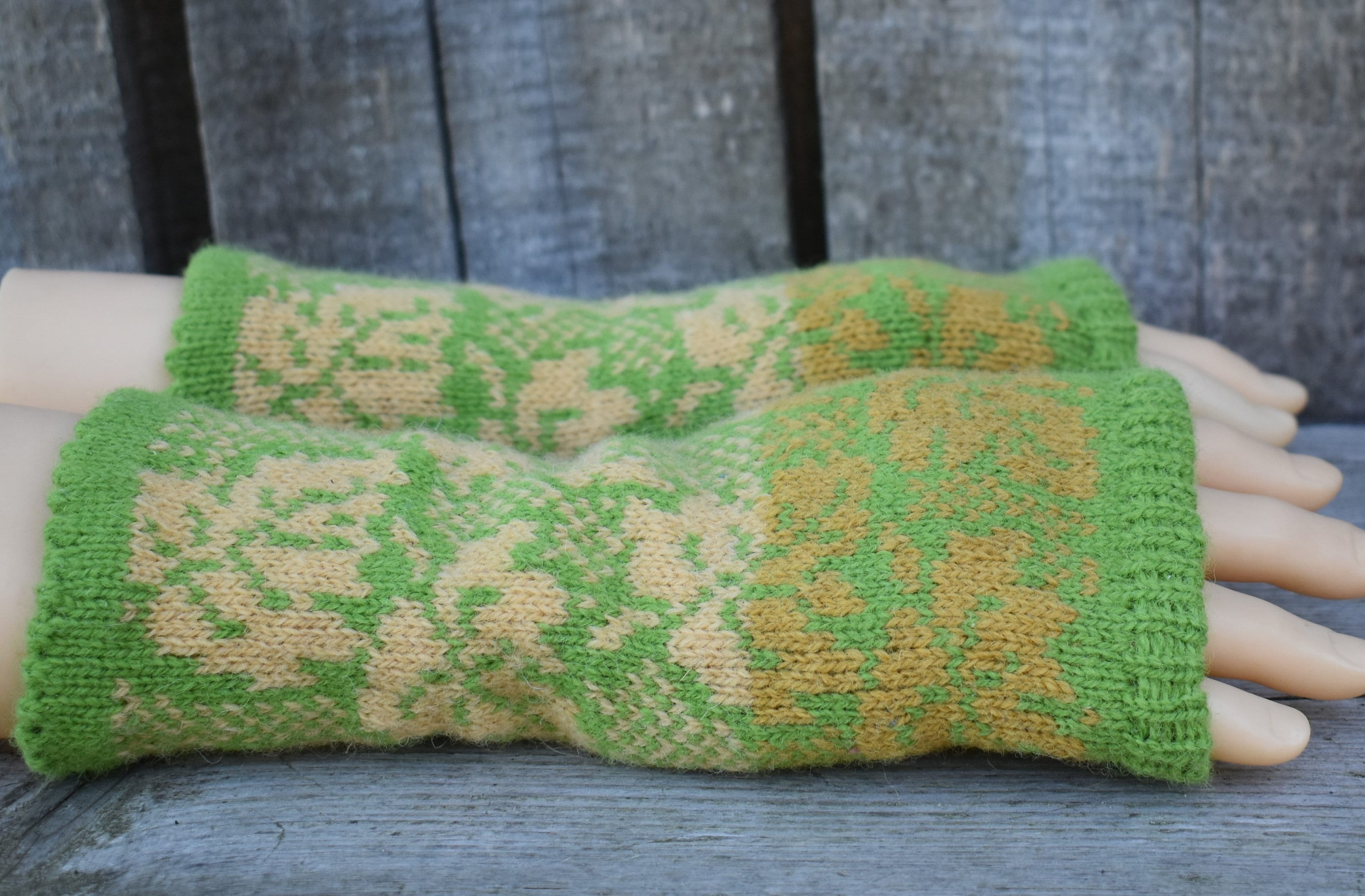 knitted women Latvian arm warmers, handmade wool fingerless gloves, size M/L half mittens