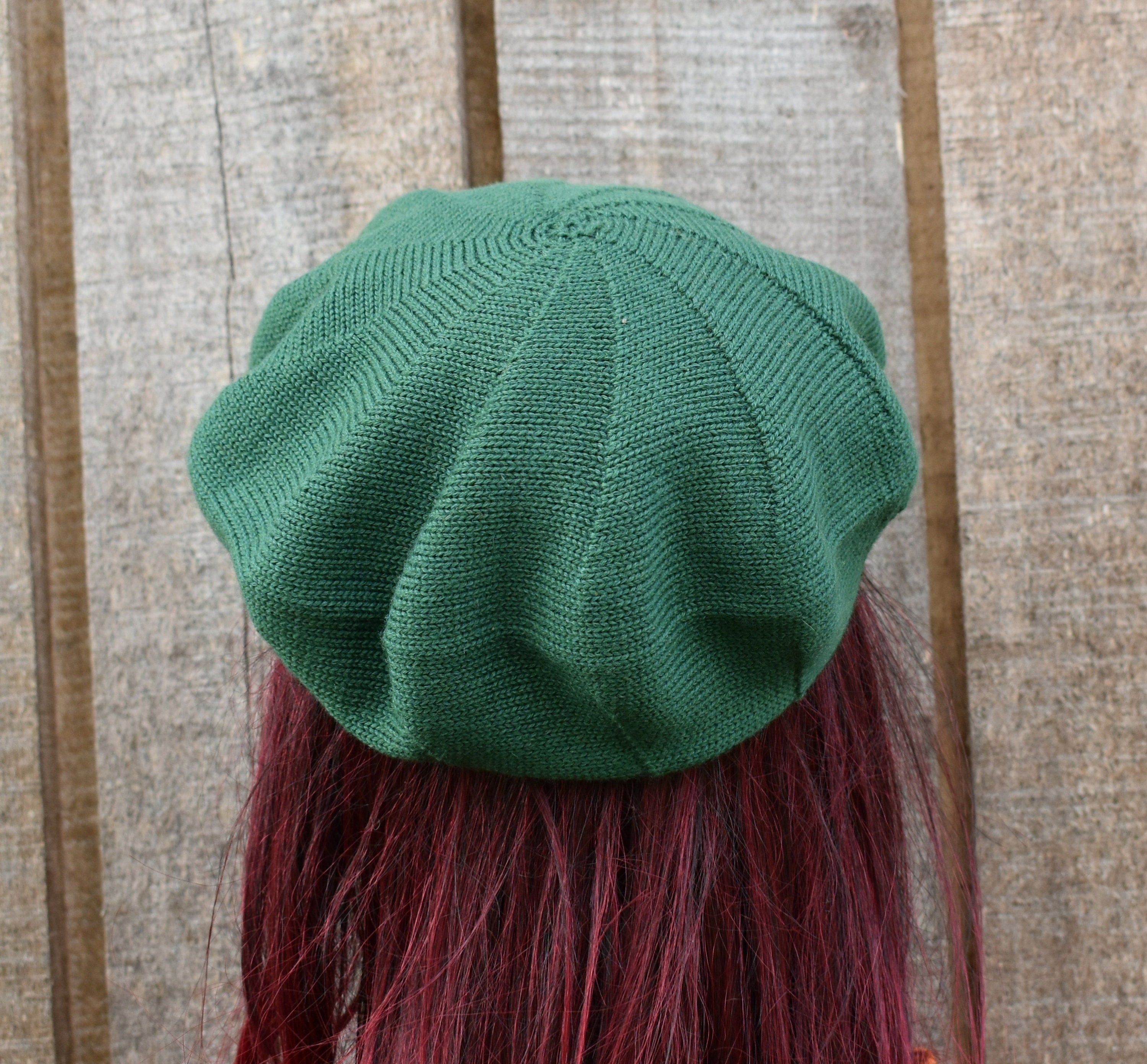 Green Knitted Beret: Unisex Wool Slouch Hat