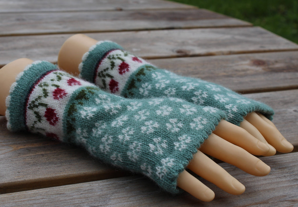 arm warmers, knitted Latvian fingerless gloves, handmade wool green half mittens