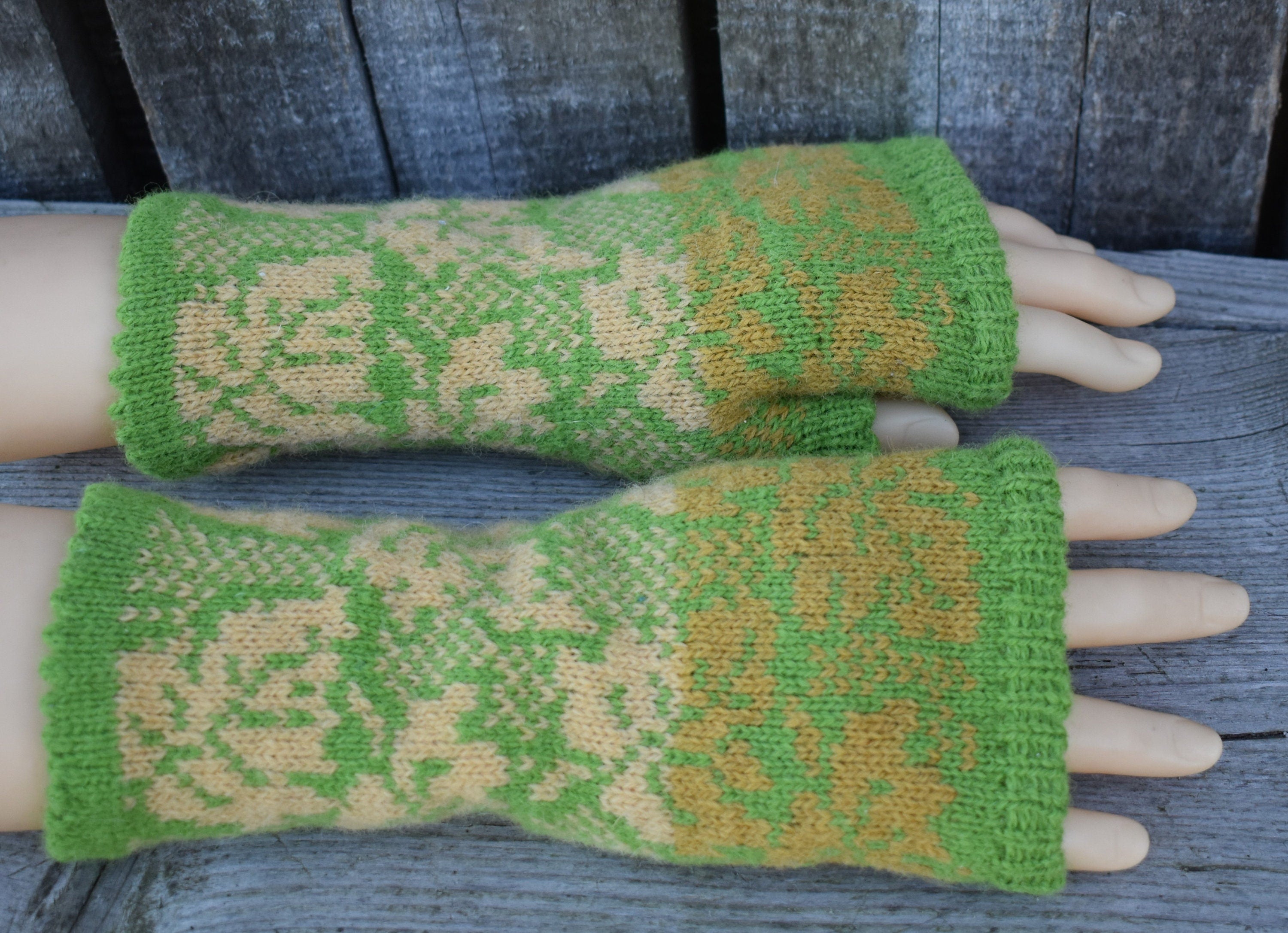 knitted women Latvian arm warmers, handmade wool fingerless gloves, size M/L half mittens