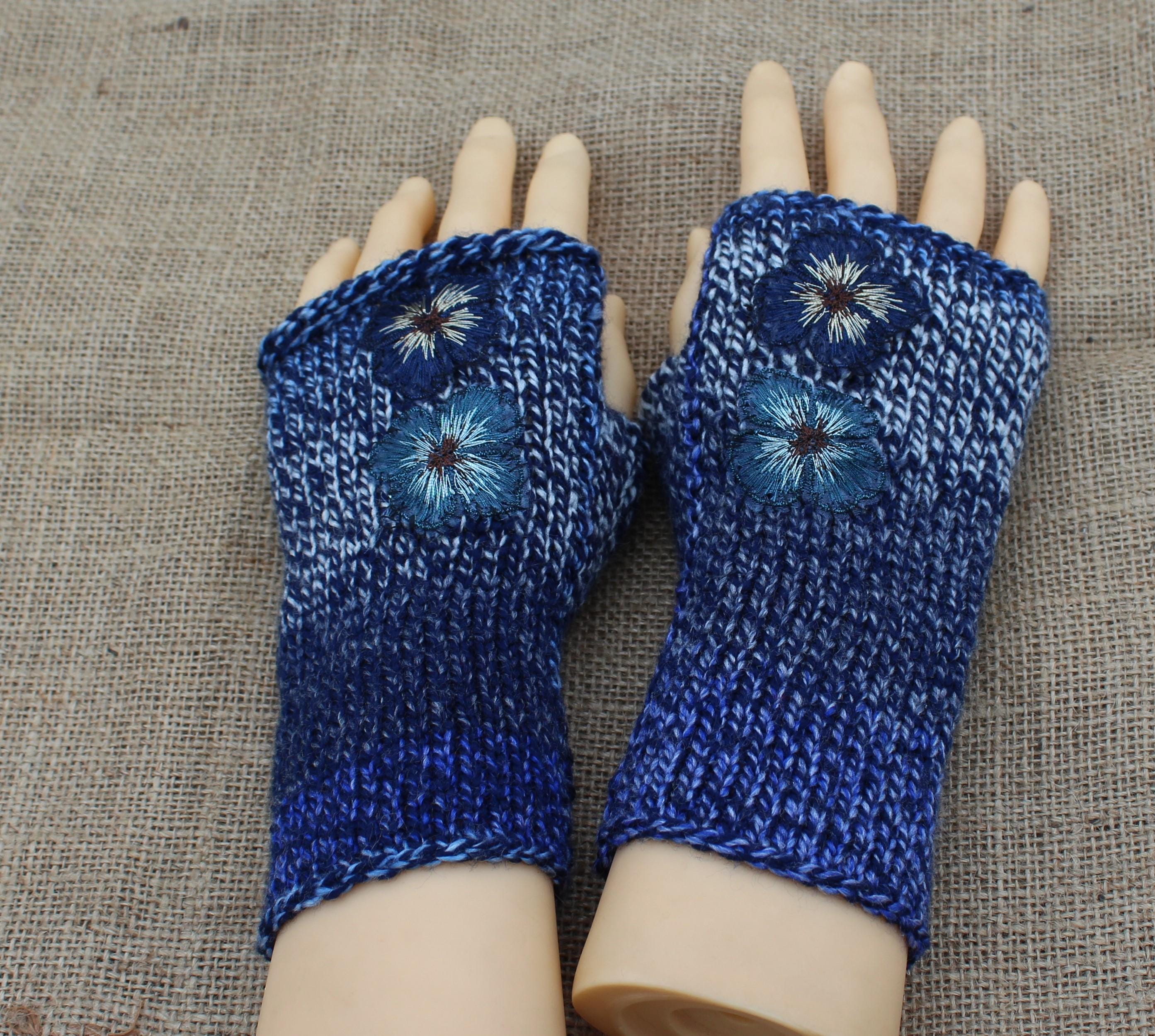 Acrylic Fingerless Gloves, knitted colorful arm warmers for mid season