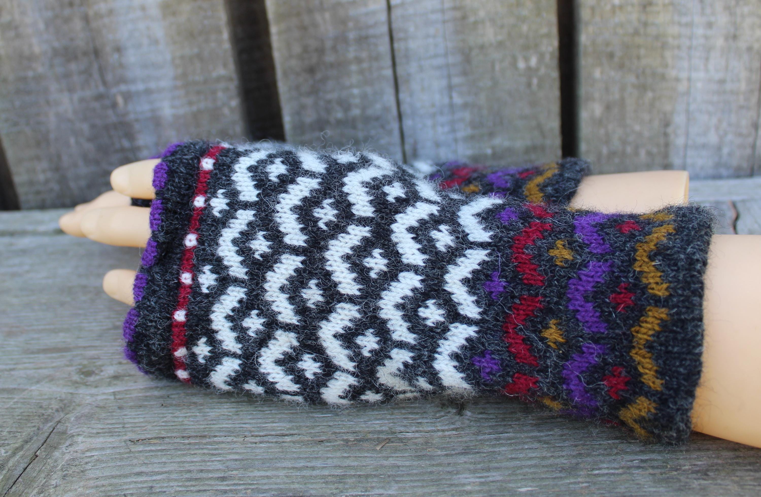 Knitted Wool Fingerless Gloves: Latvian Hand Warmers, Gray & White