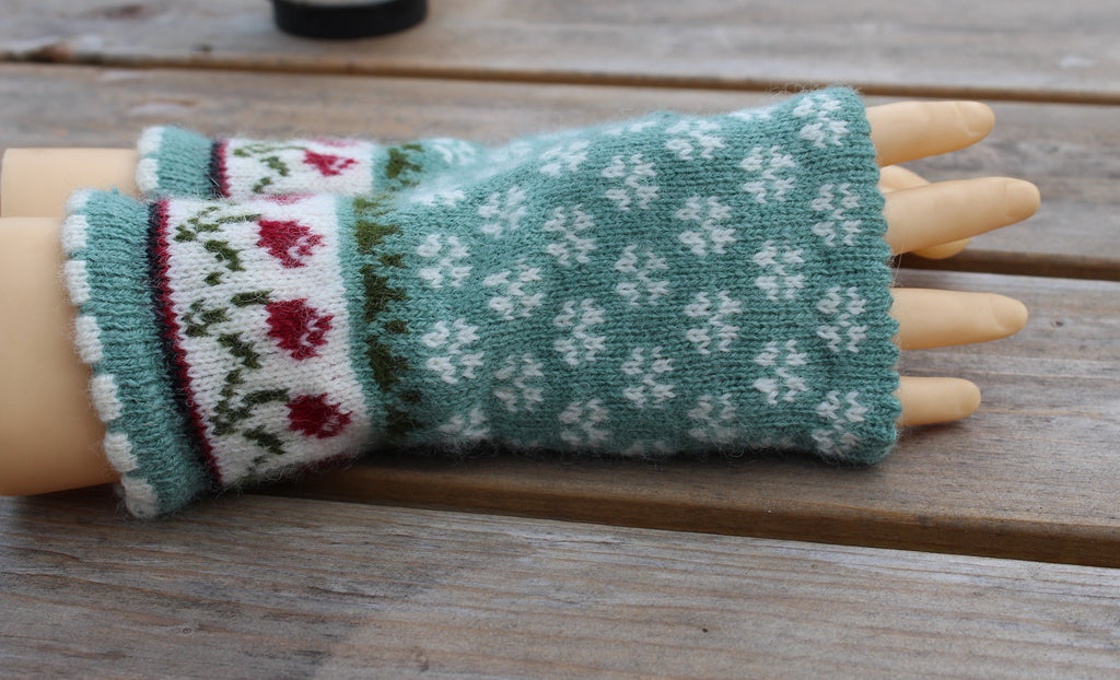 arm warmers, knitted Latvian fingerless gloves, handmade wool green half mittens