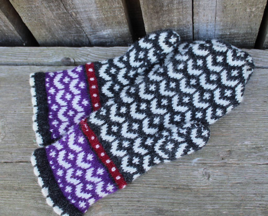 Knitted Fair Isle Wool Mittens:  warm winter gloves