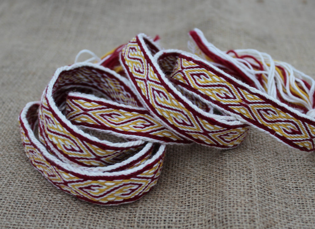 Card weaving wool belt