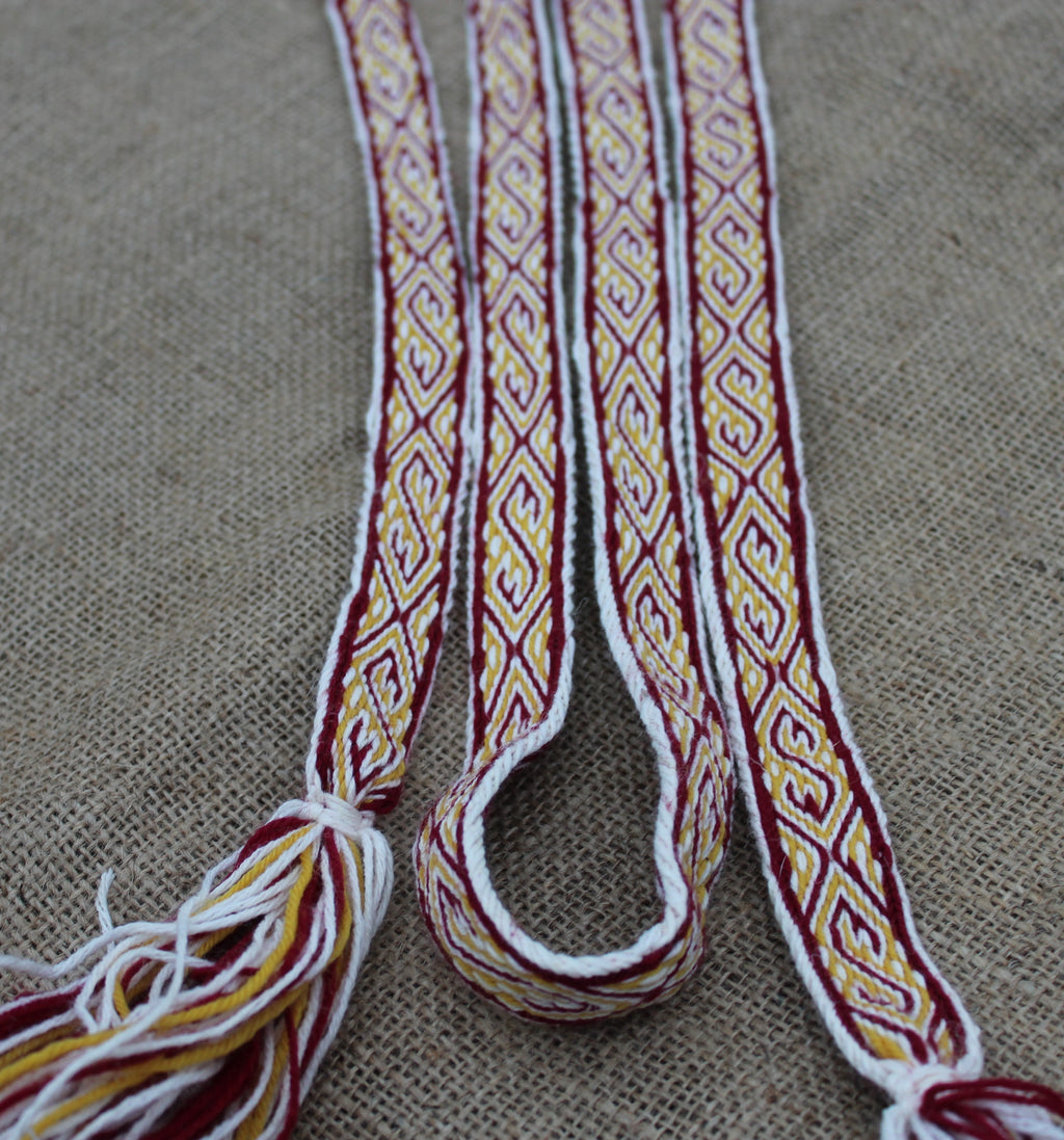 Card weaving wool belt