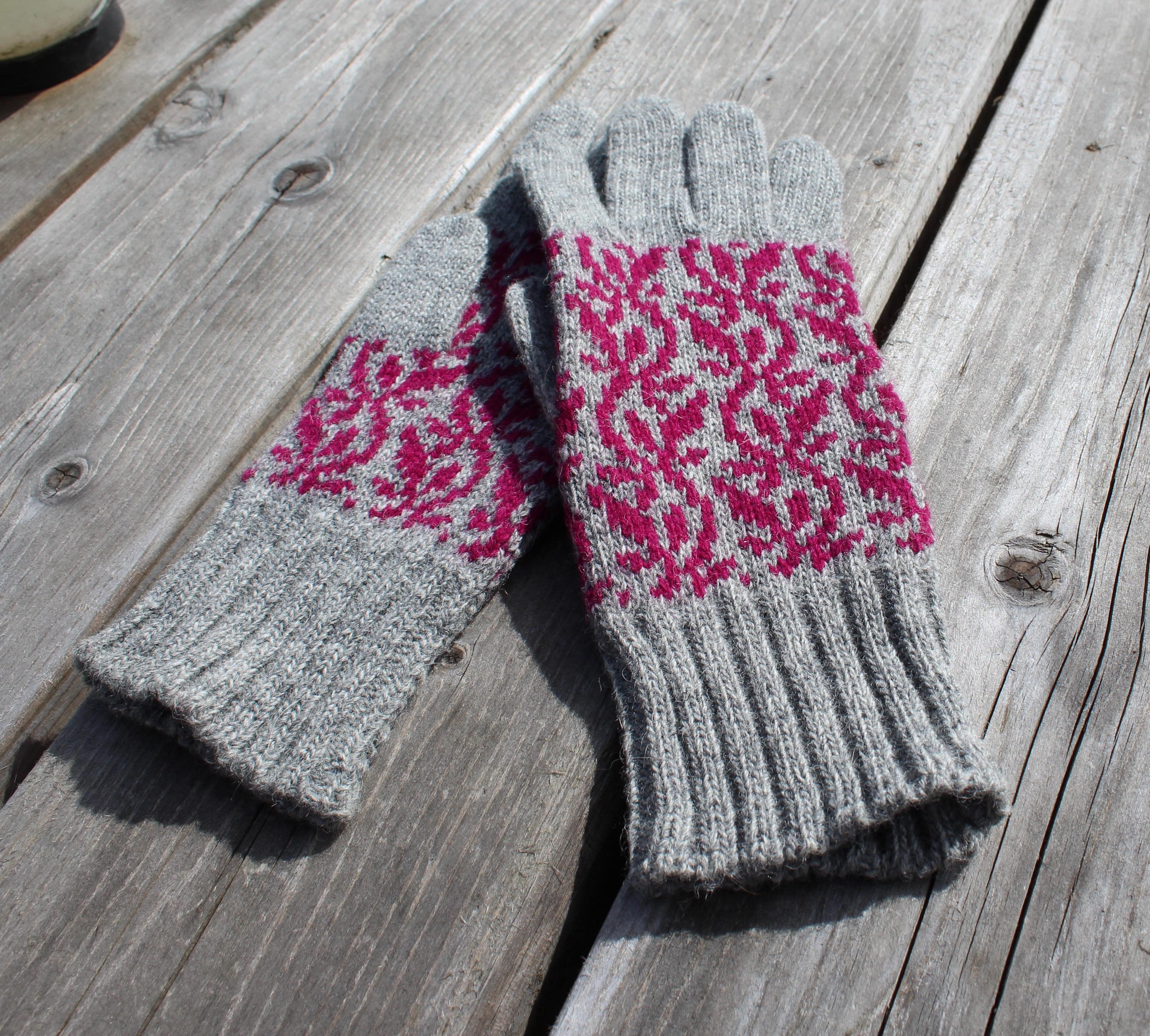 Handgestrickte Wollhandschuhe: Authentischer nordischer & lettischer Stil