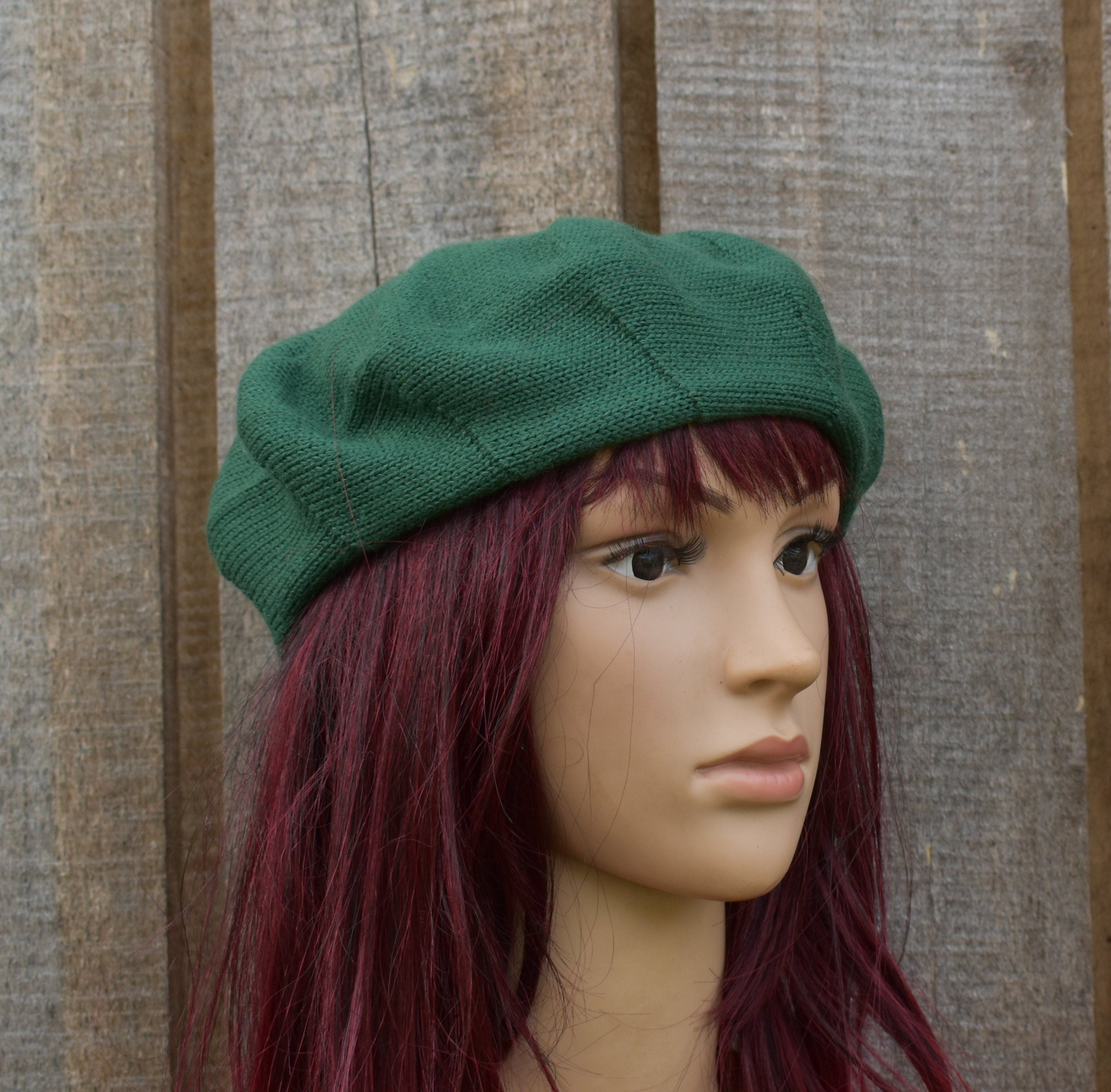 Green Knitted Beret: Unisex Wool Slouch Hat