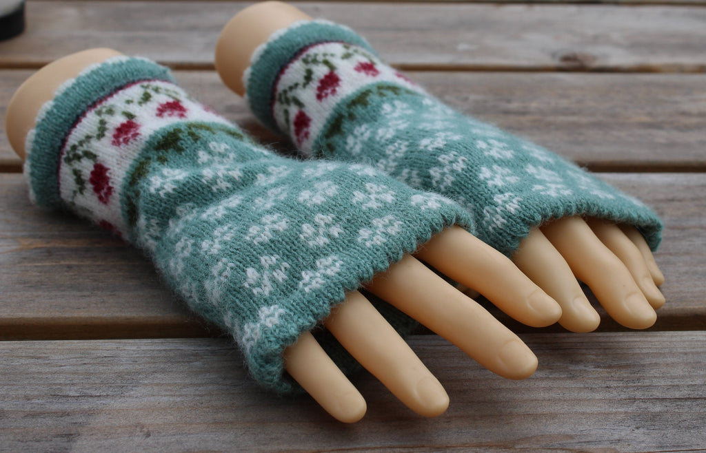arm warmers, knitted Latvian fingerless gloves, handmade wool green half mittens