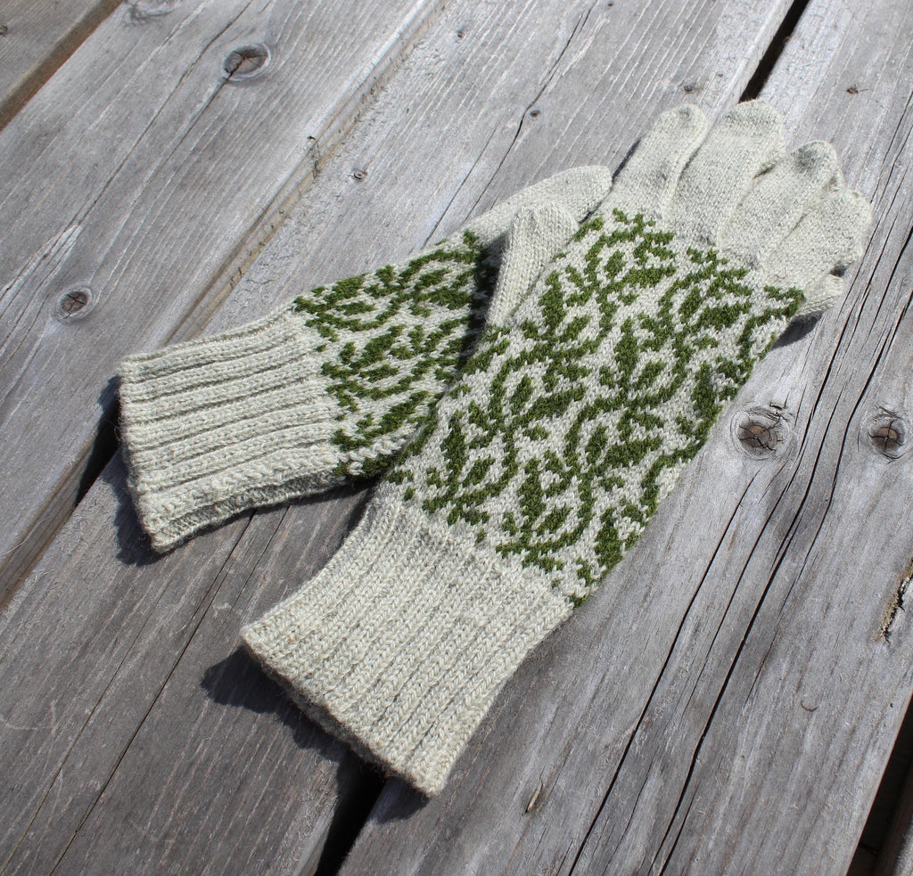 Handgestrickte Wollhandschuhe: Authentischer nordischer & lettischer Stil
