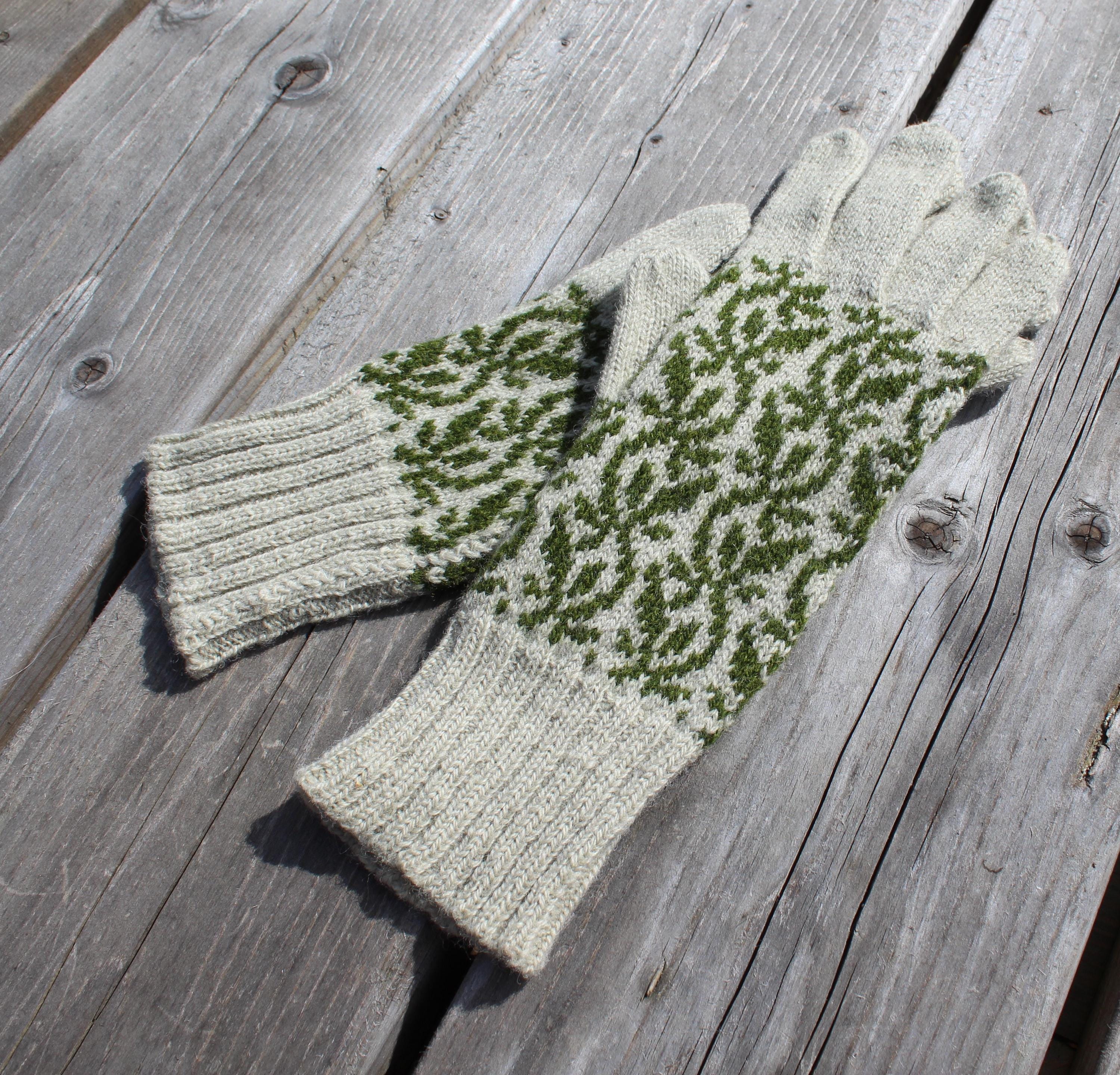 Handgestrickte Wollhandschuhe: Authentischer nordischer & lettischer Stil