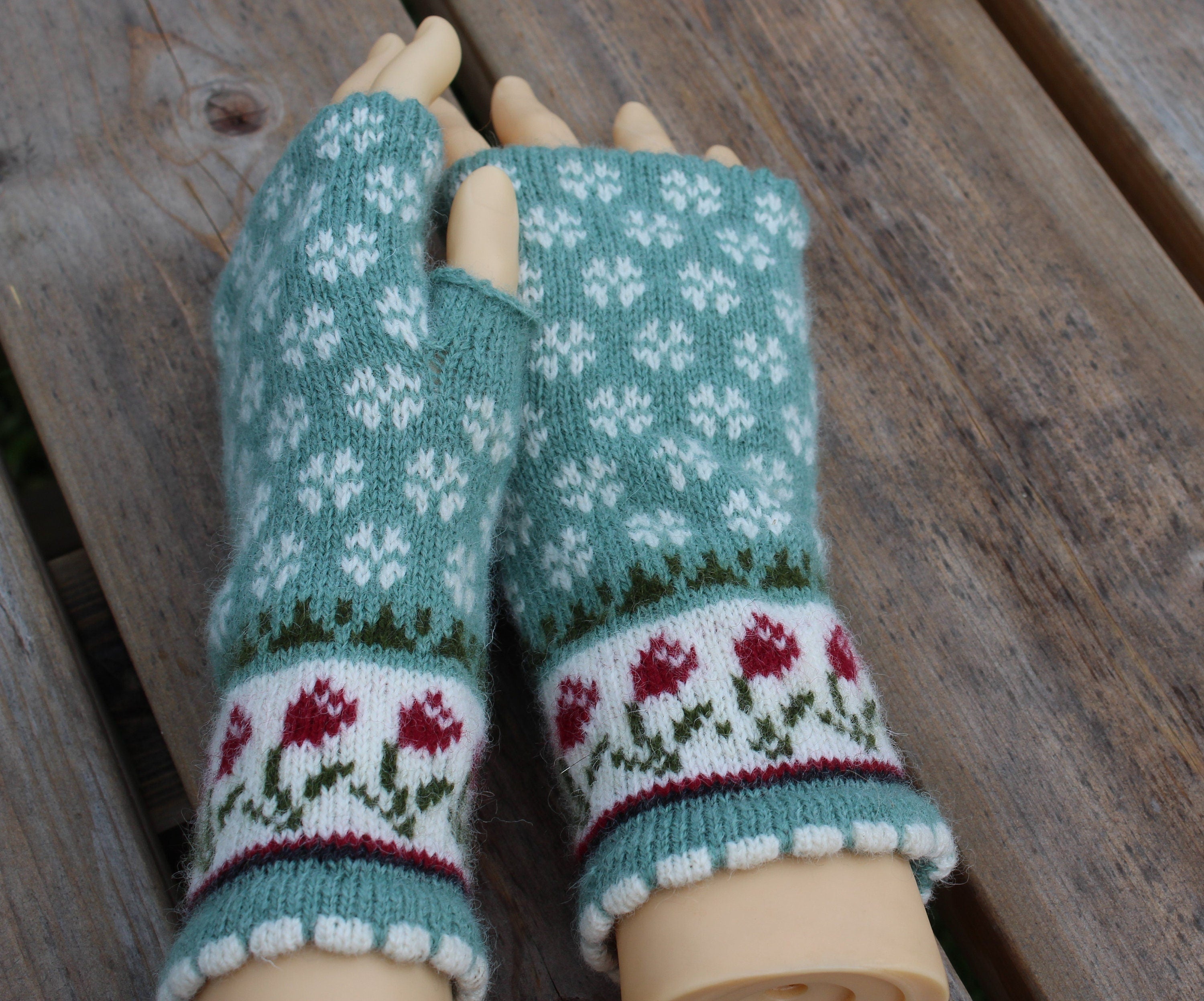 arm warmers, knitted Latvian fingerless gloves, handmade wool green half mittens