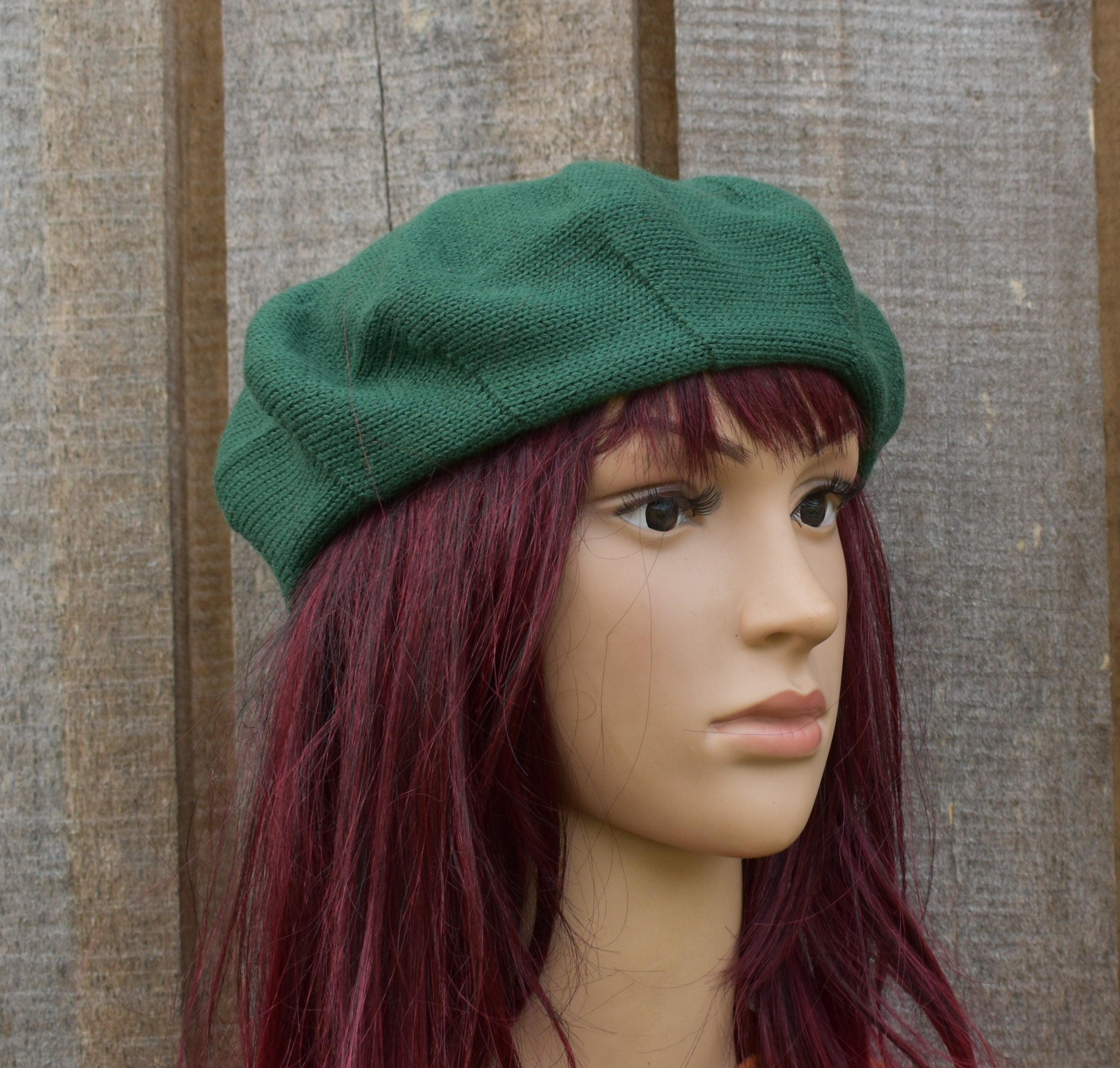 Green Knitted Beret: Unisex Wool Slouch Hat