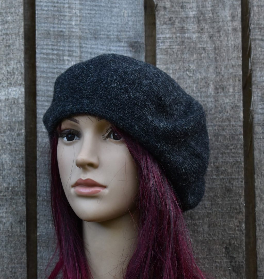 Knitted Wool Beret: Charcoal Gray Slouchy Hat